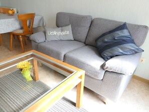 TV - Haus Budinger by Interhome (Alf)