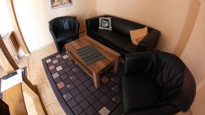 Unclassified image, 4 of 13, button - Haus Budinger by Interhome (Alf)