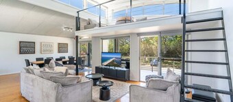 Seven Miles Beach Escape ~ 5 Bedroom Coastal Luxury!