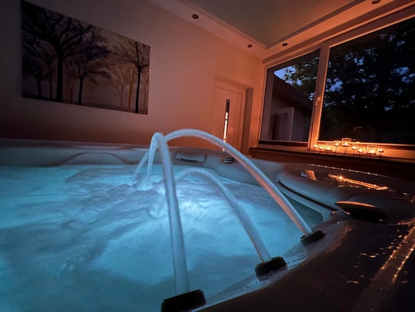 Outdoor spa tub - Ober Langengarten by Interhome (Pittenbach)