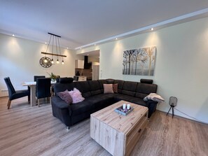 TV - Suite am Radweg by Interhome (Pittenbach)