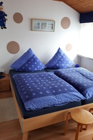 2 bedrooms, Internet