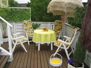 Outdoor dining - Große Ferienwohnung mit Balkon und Garten by Interhome (Steinen)