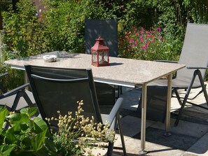 Outdoor dining - Kinderfreundliche Ferienwohnung in Waldnähe by Interhome (Eitorf)