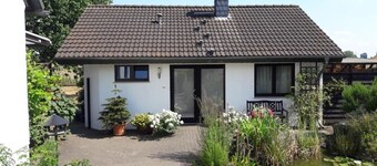 Kleines Ferienhaus in Hermülheim mit Garten by Interhome