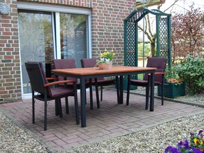 Outdoor dining - Wohnung in Reckenfeld mit Eigener Terrasse by Interhome (Greven)