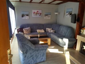 TV - in Feriendorf Silbersee mit Garten by Interhome (Frielendorf)