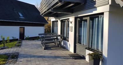 in Feriendorf Silbersee mit Garten by Interhome