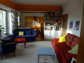 TV, DVD player - Großzügige Fewo im Künstlerhaus by Interhome (Fürstenberg)