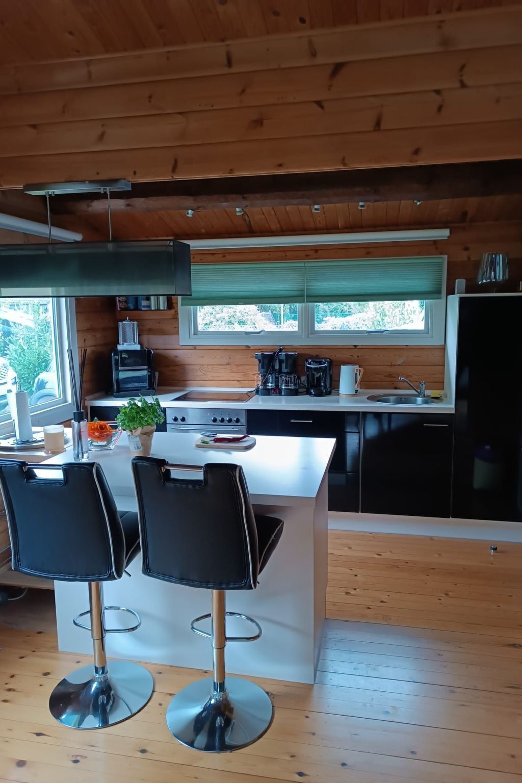 Kühlschrank, Mikrowelle, Ofen, Geschirrspüler