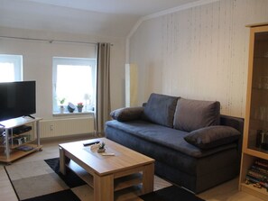 Living area - Ganze Wohnung in Jade mit Garten by Interhome (Jade)