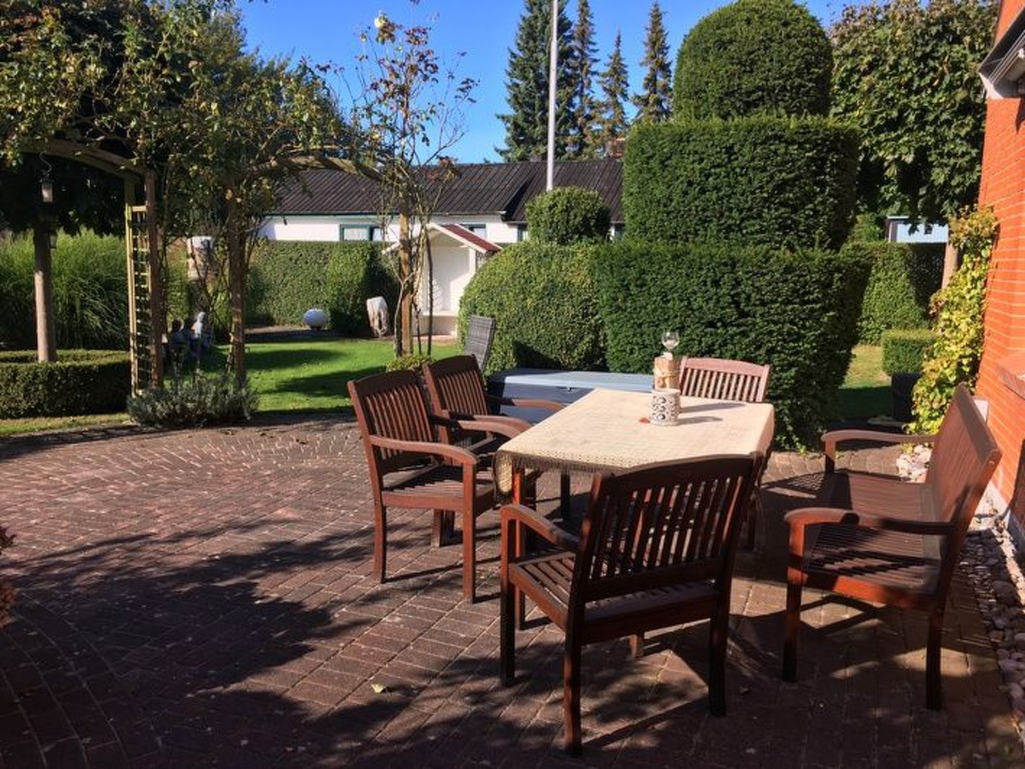 屋外ダイニングエリア