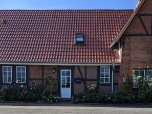 Exterior - Maritime Ferienwohnung im Fachwerkhaus by Interhome (Felm)