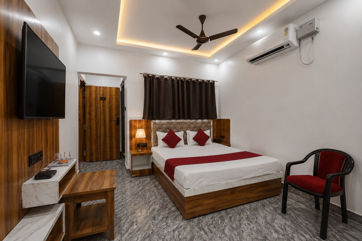 Double Room, Balcony, City View
