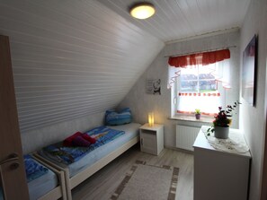 Internet - "FeWo Strandläufer" by Interhome (Friedrichskoog)