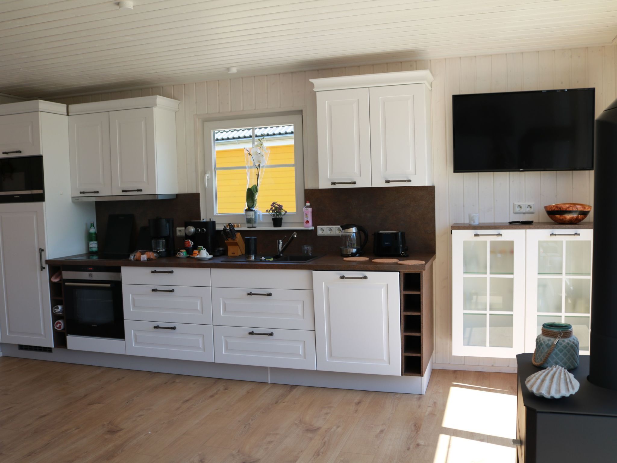 Kühlschrank, Mikrowelle, Ofen, Geschirrspüler