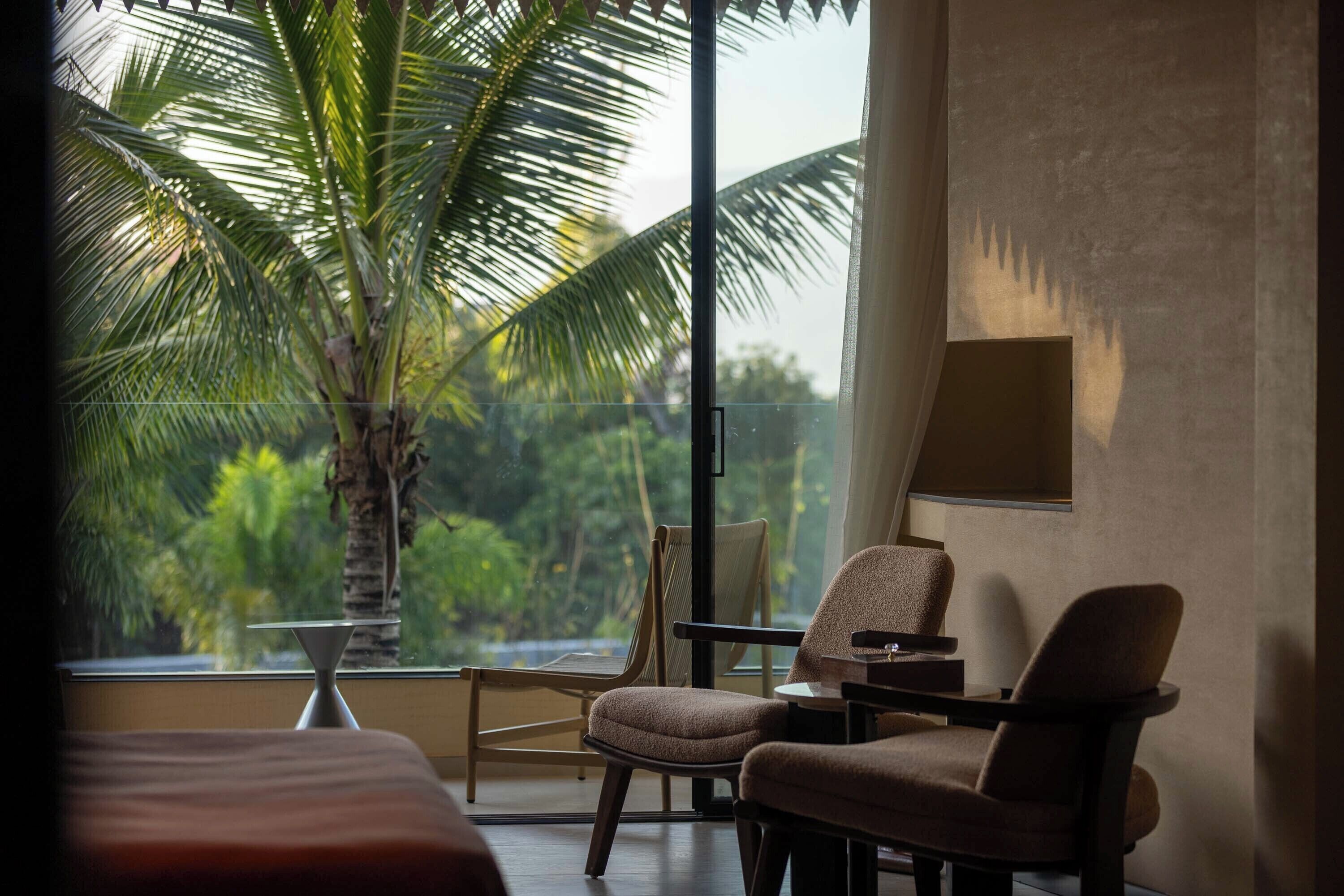 Senior-Doppelzimmer, Terrasse, Bergblick | Ausblick vom Zimmer