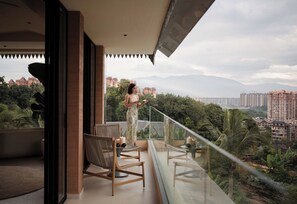 Balcony - Three-Colored Cloud River Resort VILLA (Xishuangbanna Dai)