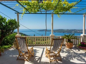 Terrace/patio - Traditionelles kroatisches Haus Dolina, Orašac by Interhome (Dubrovnik/Orašac)