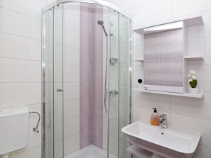 Towels - Modernes Apartment in der Nähe von Sunset Beach, WLAN, kostenloser Parkplatz by Interhome (Dubrovnik)