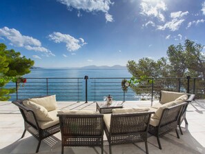 Terrace/patio - Villa Puntien am Meer mit privatem Pool by Interhome (Drvenik)