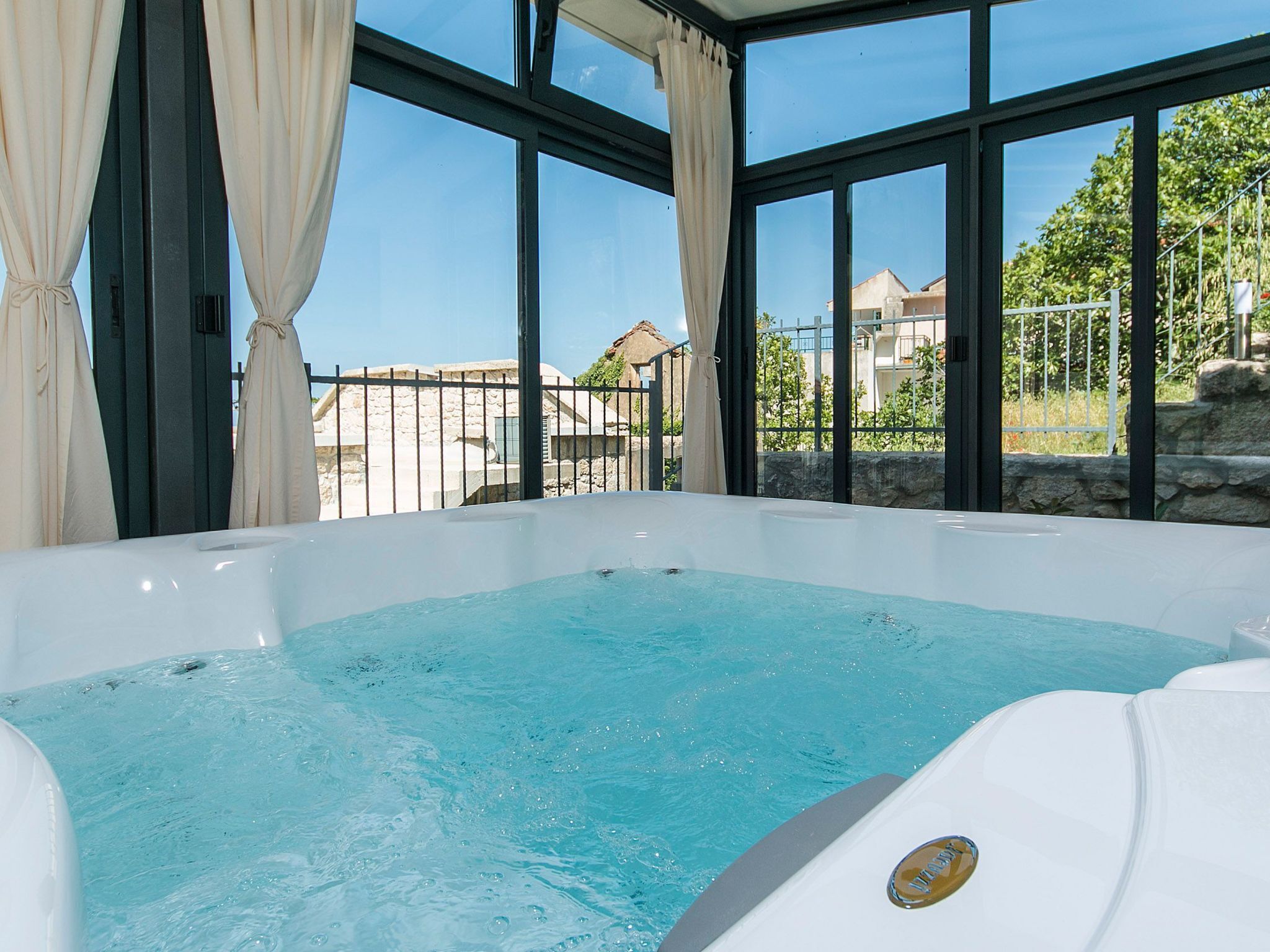 Indoor spa tub