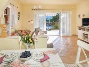 TV - Villa Madalena by Interhome (Hvar/Vrboska)