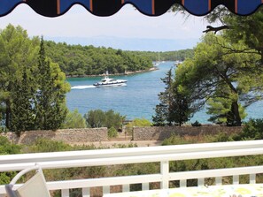 Property grounds - "Amphora" mit Blick auf das Wasser by Interhome (Hvar/Vrboska)