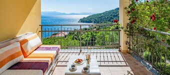 Vila Vita - 200m vom Strand mit beheiztem Pool by Interhome