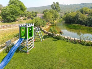 Children’s area - Schönes Ferienhaus in Grab mit Privatparkplatz und Bergblick by Interhome (Trilj)