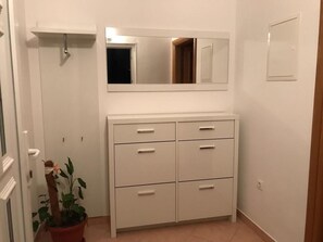 Interior - in Katuni mit privatem Parkplatz by Interhome (Katuni)