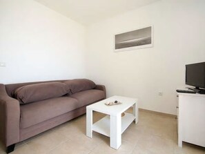Living area - Appartement mit Blick auf das Wasser by Interhome (Medici)
