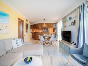 TV - Natalia Beach by Interhome (Port Pollença)
