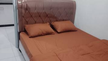 Superior Room | Desk, free WiFi, bed sheets