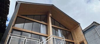 รีส เคบิน แอนด์ โฮมสเตย์  