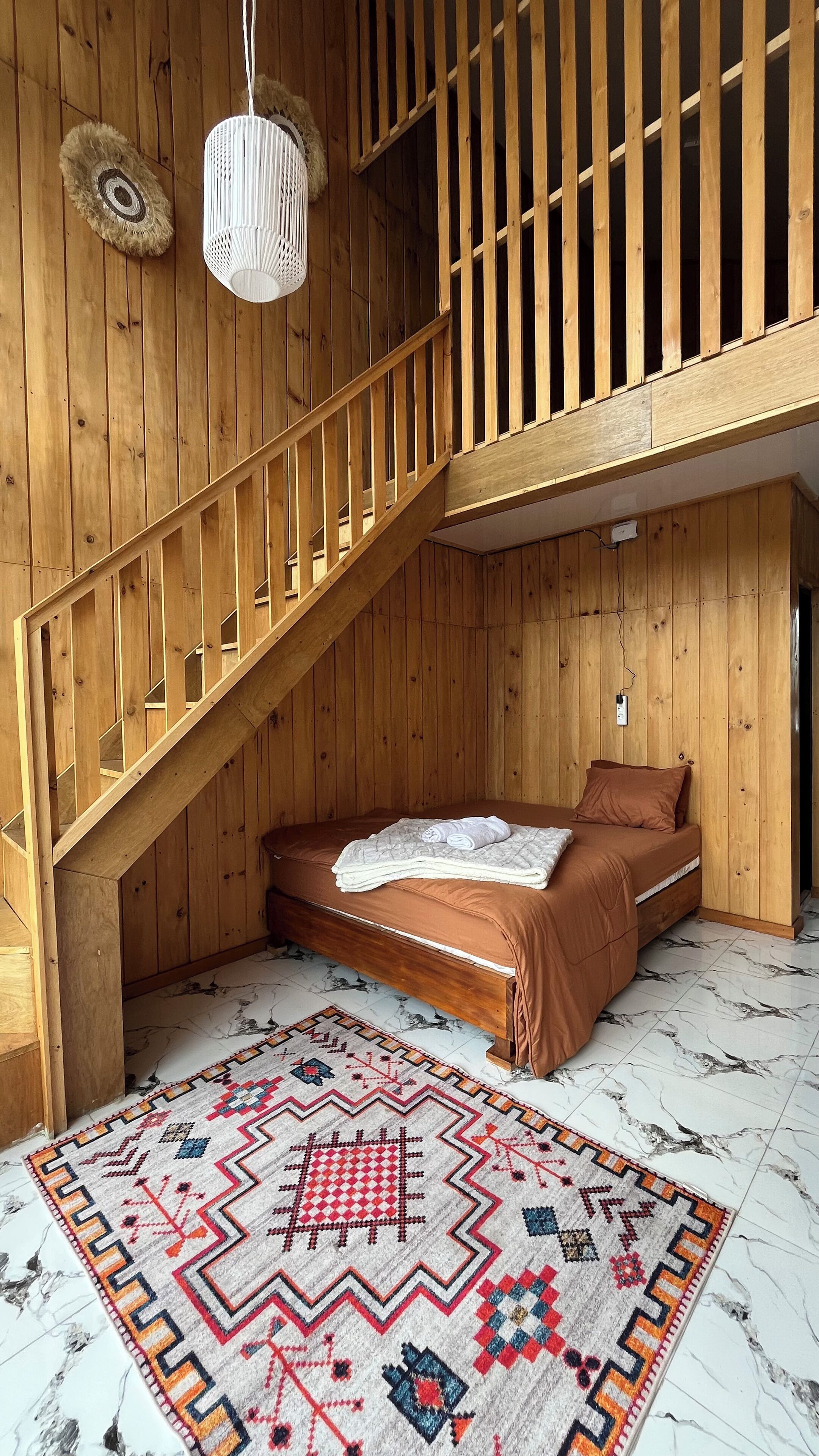 Cabaña familiar | Escritorio, wifi gratis y ropa de cama 