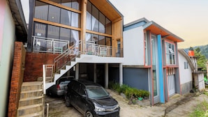 Unclassified image, 3 of 26, button - Rees Cabin & Homestay (Dieng Kulon)