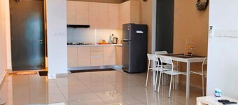 Family 2BR Quiet Stay Near KPJ Hospital with Free Parking