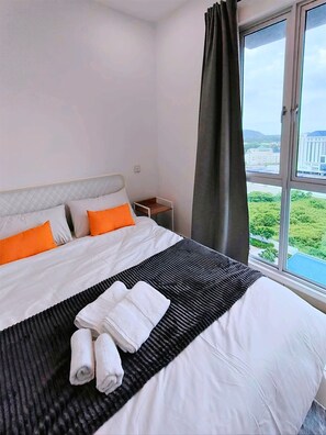 2 bedrooms, free WiFi, bed sheets - Family 2BR Quiet Stay Near KPJ Hospital with Free Parking (Bukit Mertajam)