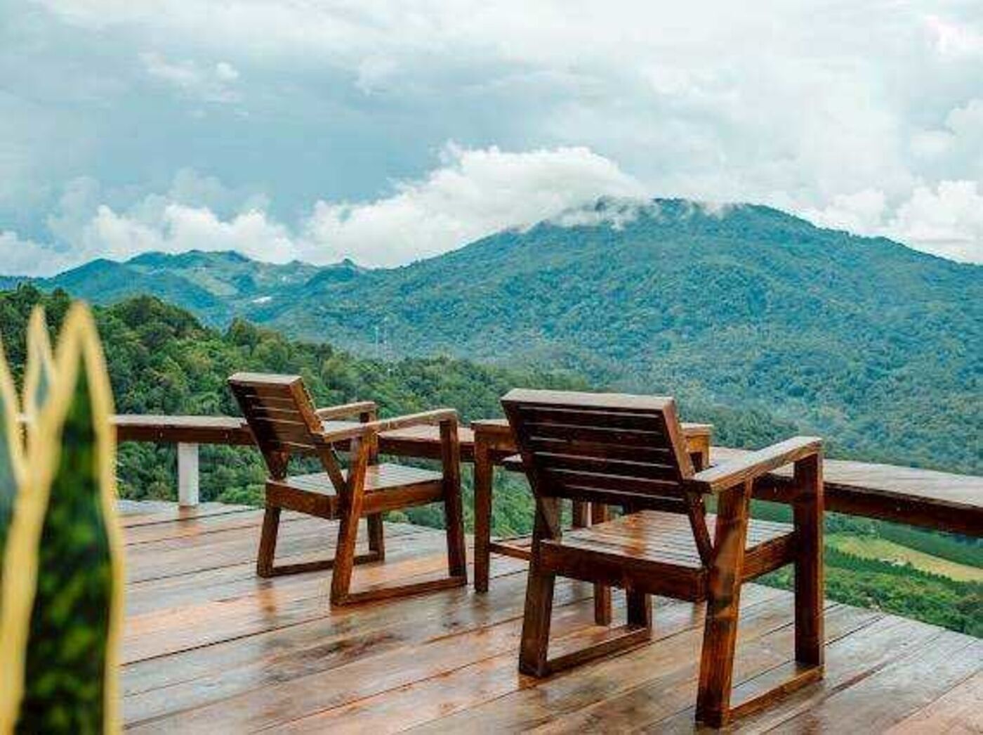 Biệt thự, ban công, quang cảnh núi | Khu phòng khách