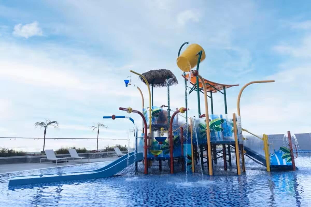 Children’s play area – outdoor