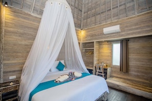 Family Double Room, Balcony, Garden View | Desk, soundproofing, free WiFi - D’Gume Villas Lembongan by Bali Cabin (Lembongan Island)