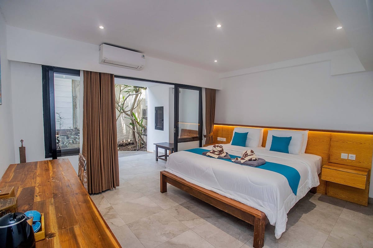 Standard Double Room, Balcony | Desk, free WiFi