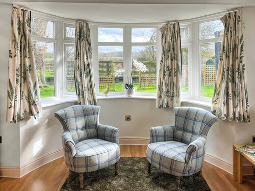 Island House - UK51001