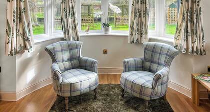 Island House - UK51001