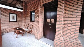 Deluxe Double Room, Garden View | Balcony - Indraprasta Guest House Ubud (Gianyar)