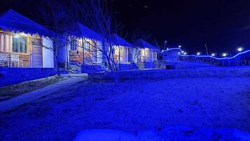 Premium Camp Cottage River View | Free WiFi