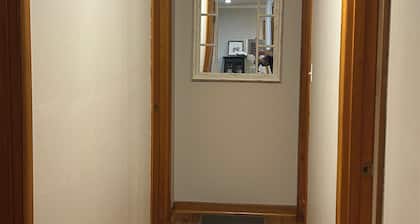 Comfortable 2/3 bedroom home near EIU