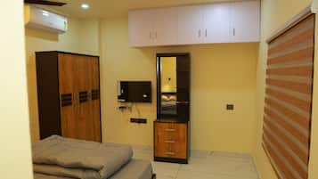 Deluxe Double Room, City View | Free WiFi