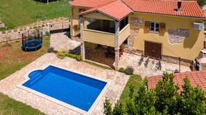 Pool - Villa Gajana 1 by Villas Guide (Gajana)